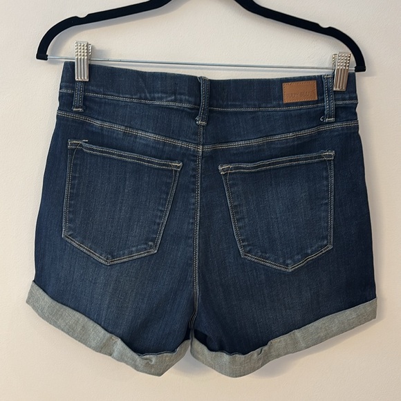 Judy Blue elastic pull on shorts - Picture 7 of 9